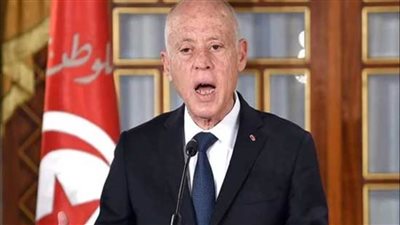 تونس.. النيابة العسكرية تحقق مع صحفي نسب أوامر من الرئيس للجيش