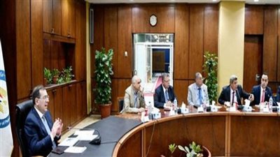 وزير البترول: بدء إجراءات إقامة منطقة بترولية جديدة 