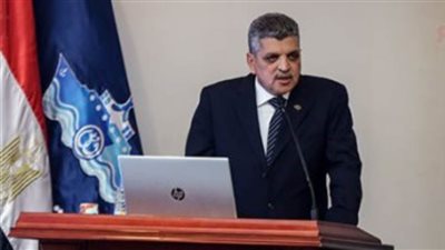 أسامة ربيع: إيرادات قناة السويس العام الحالى تصل 7 مليارات دولار لأول مرة