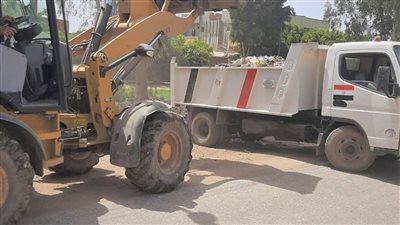 أعمال نظافة مكثفة وتجميل بمركز ومدينة السنطة