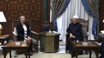 الإمام الأكبر يعلن استعداد الأزهر لاستضافة قمة قادة الأديان للتوعية بأزمة تغير المناخ 