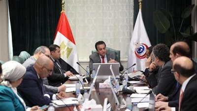 د. خالد عبدالغفار يوجه بوضع خريطة صحية لكل محافظة لضمان استدامة الارتقاء بالمنظومة الصحية (صور)