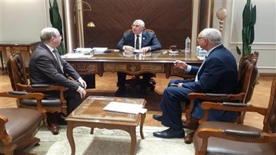 وزير الزراعة يباشر عمله من مقر الوزارة بالعاصمة الإدارية الجديدة (صور)
