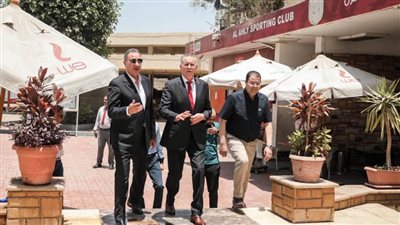 رئيس وفاق سطيف: الأهلي فخر العرب.. ونسعى للاستفادة من خبراته الإدارية والرياضية