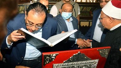 رئيس الوزراء يختتم جولته بالغربية بتفقد أعمال تطوير ساحة مسجد السيد البدويّ بطنطا (صور)