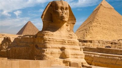 عاجل | الحكومة تكشف حقيقة صدور قرار بمنع دخول الأطفال أهرامات الجيزة