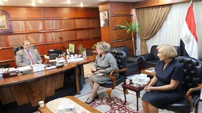 وزير القوى العاملة: تسهيل الإجراءات للشركات الأجنبية العاملة بالمشروعات القومية الكبرى (صور)