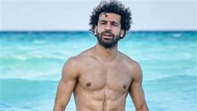 محمد صلاح يستمتع بعطلته على شواطىء اليونان| فيديو
