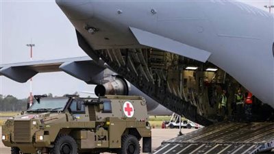 استراليا تقدم 34 مركبة مدرعة لـ أوكرانيا وتحظر استيراد الذهب الروسي