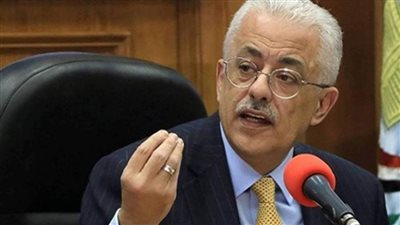 وزير التربية والتعليم يصدر قرارًا بترقية 57 ألف معلم