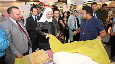 وزيرة التضامن تفتتح 