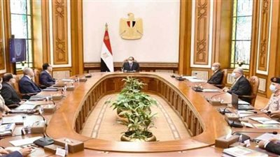 إنفوجراف | منظومة متكاملة لتمويل ودعم المشروعات المتوسطة والصغيرة