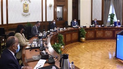 رئيس الوزراء يترأس الاجتماع الأول للجنة الوزارية للسياحة بعد إعادة تشكيلها (صور)