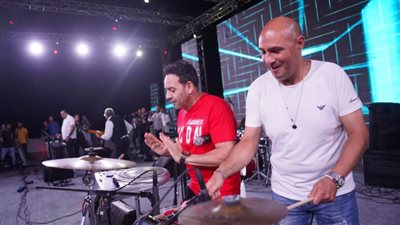 بالصور .. مصطفي قمر يتألق في الساحل الشمالي بحفل ضخم 