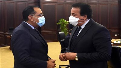 د. خالد عبد الغفار يستعرض الموقف الوبائي الحالي لكورونا وفترات العزل المقررة وضوابط العودة لأماكن العمل