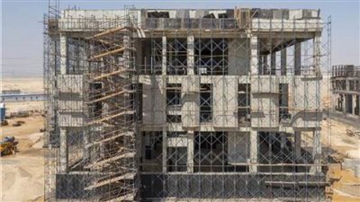 وزير النقل: ضرورة التزام الشركات بالجداول الزمنية للقطار الكهربائي السريع 