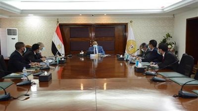 وزير التنمية المحلية يتابع مشروعات البنية التحتية لمنظومة المخلفات بمحافظات الجمهورية (صور)