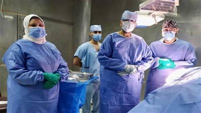 لأول مرة بمستشفيات جامعة طنطا.. إجراء عملية منظار كوع لمريض يعاني من الالتهاب الغضروفي 