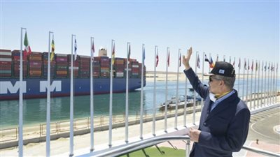 قناة السويس تسجل أعلى إيراد شهري بإجمالي 704 ملايين دولار في يوليو الماضي (صور)