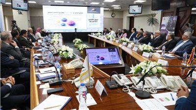 مطالب بزيادة تواجد الدولة في مجال إنتاج الخامات الدوائية والمضادات الحيوية