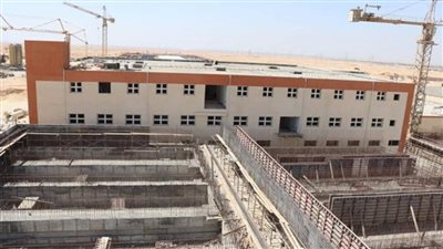 وزير الإسكان يتابع سير العمل بمشروع محطة مياه الشرب العملاقة الجاري تنفيذها بمدينة العاشر من رمضان (صور)