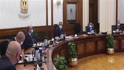 رئيس الوزراء يتابع خطوات إنهاء إجراءات التصالح على مخالفات البناء (صور)