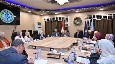 لتطوير المسار المهني.. هيئة الدواء توقع بروتوكول تعاون مع صيدلة الأزهر بنات