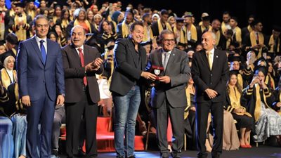 بالصور.. جامعة مصر للعلوم والتكنولوجيا تقيم حفلا أسطوريا لتخريج دفعة جديدة من كلية الإعلام