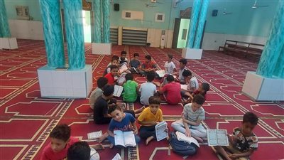 الأطفال يشاركون في البرنامج الصيفي لمسجد عمرو بن العاص