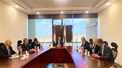 وزير البترول يبحث مع رئيس شركة هالدر توبسو الدنماركية التعاون المشترك في مجالات التحول الطاقي (صور)