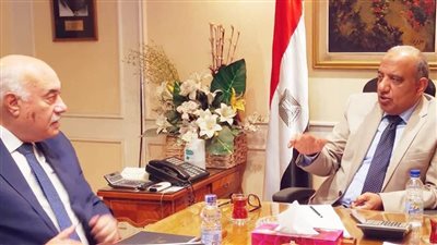 وزير قطاع الأعمال العام يتابع موقف تنفيذ مشروع تطوير شركات القطن والغزل والنسيج (صور)