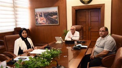 محافظ بورسعيد يستعرض المشروعات التي قام ديوان عام المحافظة بتنفيذها في الفترة من٢٠١٥حتي٢٠٢٢