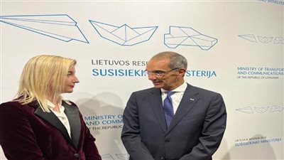وزير الاتصالات يبحث مع وزير النقل والاتصالات بليتوانيا التعاون في الحكومة الرقمية وتطوير البنية التحتية (صور)