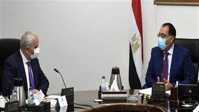 رئيس الوزراء يستعرض مع وزير التعليم ملفات عمل الوزارة المرحلة المقبلة (صور)