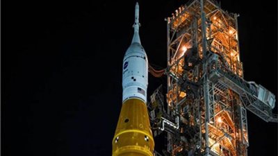 بسبب مشكلة فنية.. ناسا تلغي إطلاق صاروخها باتجاه القمر 