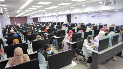 التنظيم والإدارة يواصل اختبار المقتدمين لشغل وظيفة معلم مساعد رياض أطفال 