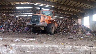 داخل مصنع سلع غذائية.. ضبط 17 طن لبن بودر منتهي الصلاحية