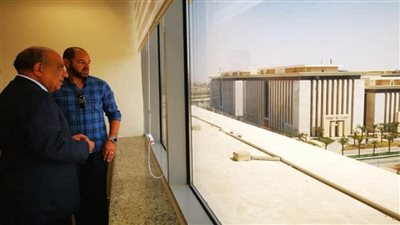 وزير قطاع الأعمال العام يتفقد مقر الوزارة بالعاصمة الإدارية الجديدة (صور)