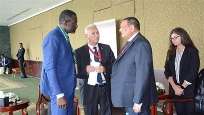 وزير التنمية المحلية يلتقي سفير بعثة الاتحاد الإفريقي بالقاهرة ونائب رئيس اتحاد مجالس ومدن الكاميرون (صور)