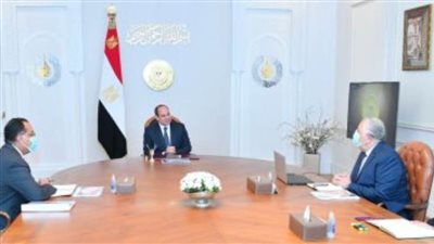 الرئيس السيسي يجتمع برئيس الوزراء ووزير الزراعة