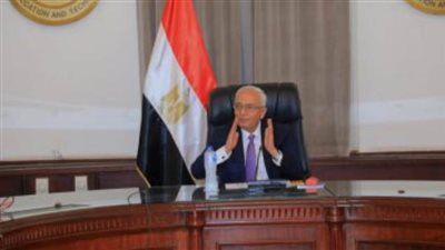 التعليم: إعادة توظيف التابلت بالمدارس لاستخدامه فى اختبارات قصيرة بدون درجات