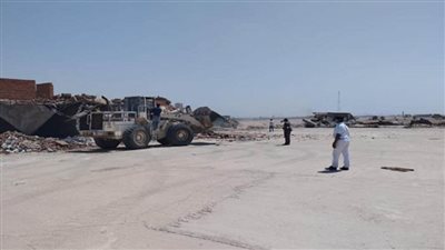 وزير الإسكان يُصدر 6 قرارات وزارية لإزالة مخالفات البناء والتعديات بالساحل الشمالي الغربي (صور)