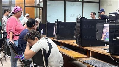 التصديق على 424 ألف عقد عمل خلال 6 أشهر