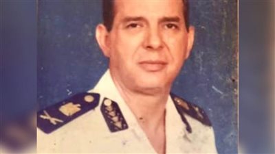 جامعة مصر للعلوم والتكنولوجيا تنعى اللواء وسام سلام وتنكس أعلامها حدادا على روحه