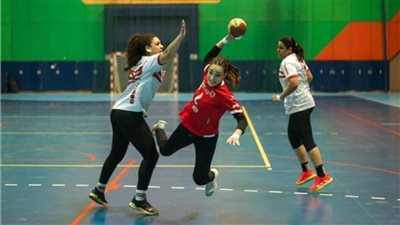 اليوم.. الأهلي يصطدم بالزمالك في قمة دوري سيدات اليد 