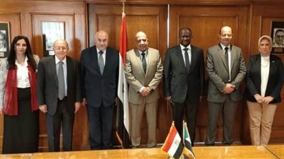 وزير قطاع الأعمال يشهد توقيع مذكرة تفاهم لتوفير مدخلات لمصانع الغزل من القطن قصير التيلة (صور)