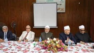 قطاع المعاهد الأزهرية يطلق حزمة من البرامج التدريبية لتنمية مهارات المعلمين