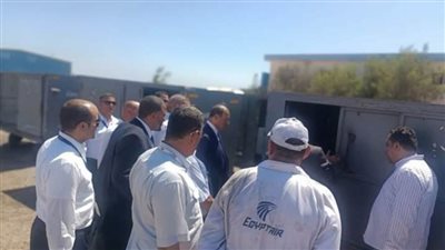 مصر للطيران تجهز معدات الخدمات الأرضية بمطار شرم الشيخ استعدادا لقمة المناخ