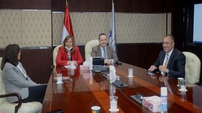 الإسكان تبحث آليات مشاركة المطورين العقاريين في تنفيذ المشروعات (صور)