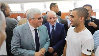 وزير التعليم العالي يتفقد مقر مكتب التنسيق بجامعة عين شمس (صور)